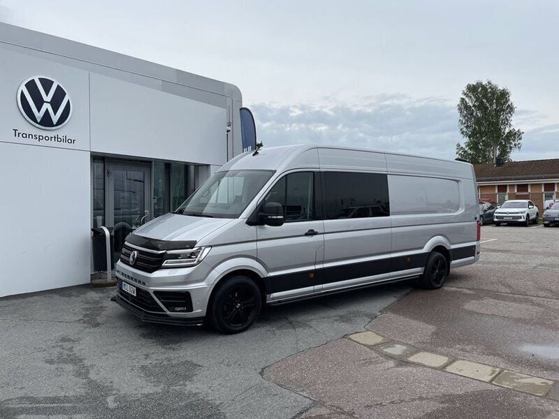 Silver (reflexsilver metallic) Begagnad 2022 VW Crafter Van | 995 000 kr - Bild 1/4