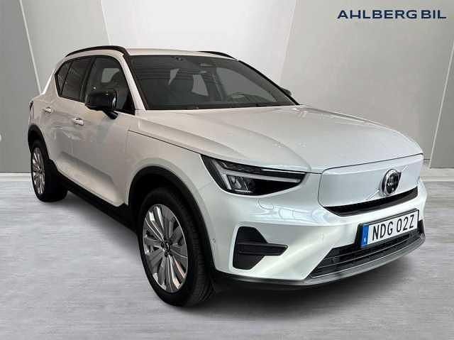 Vit Begagnad 2024 Volvo EX40 Core SUV | 429 500 kr (Lite dyr) - Bild 1/3