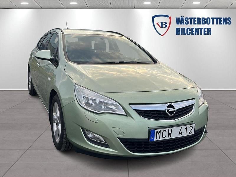 Grön Begagnad 2012 Opel Astra Enjoy Kombi | 33 000 kr (Marknadspris) - Bild 1/4