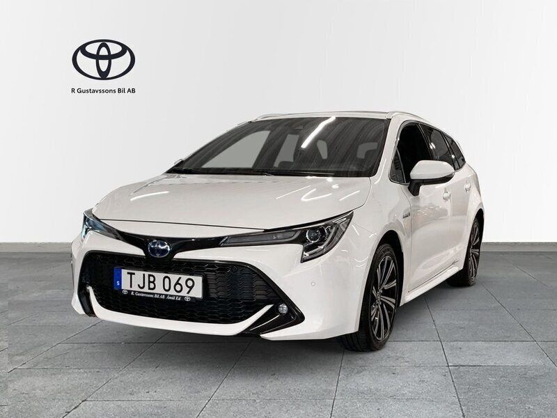 Vit Begagnad 2021 Toyota Corolla Style Kombi | 279 900 kr (Marknadspris) - Bild 1/4