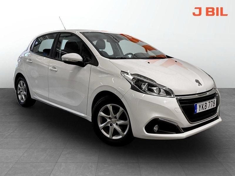 Vit Begagnad 2017 Peugeot 208 Active Halvkombi | 94 900 kr (Marknadspris) - Bild 1/4