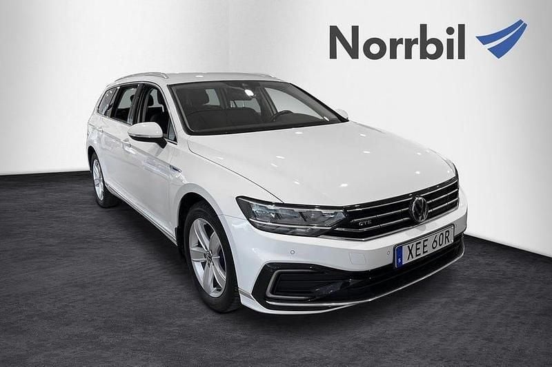 Begagnad VW Passat GTE 156 HK (114 kW) 2020 Vit Kombi