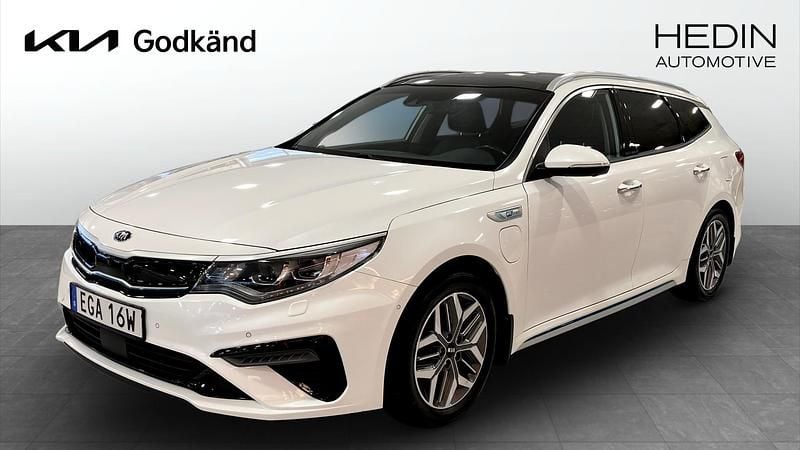 Vit (white) Begagnad 2020 Kia Optima Hybrid 2 Sedan | 199 900 kr (Marknadspris) - Bild 1/4