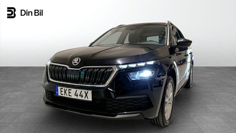 Svart (black magic pärleffekt me) Begagnad 2022 Skoda Kamiq Style SUV | 234 900 kr (Marknadspris) - Bild 1/4