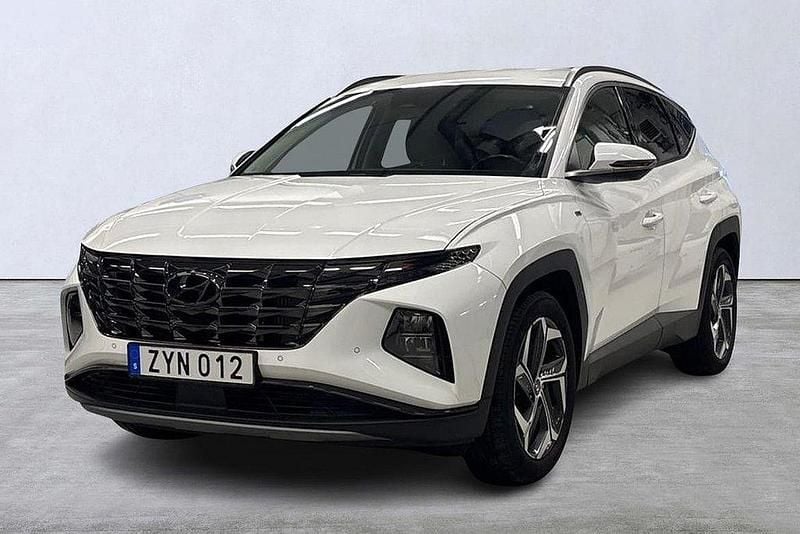 Vit Begagnad 2021 Hyundai Tucson Advanced SUV | 299 900 kr (Marknadspris) - Bild 1/4