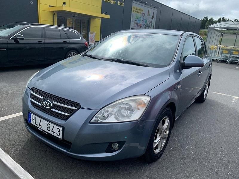 Begagnad 2009 Kia Ceed Halvkombi | 30 900 kr (Marknadspris) - Bild 1/4