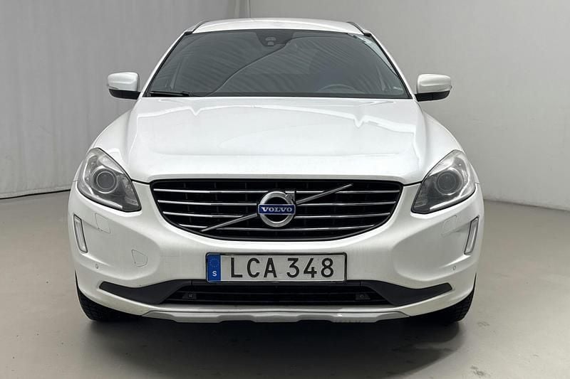 Begagnad Volvo XC60 Ocean Race 190 HK (139 kW) 2016 Vit SUV