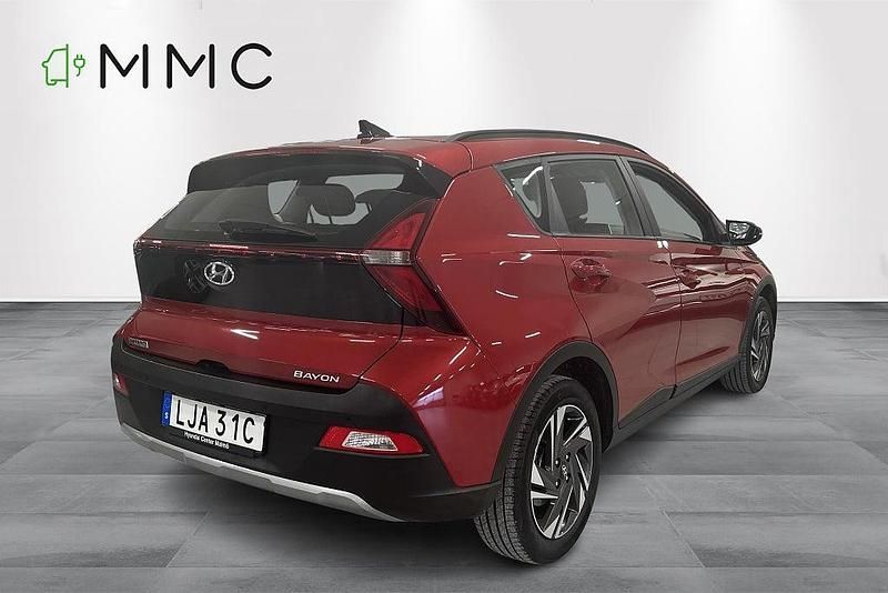 Begagnad Hyundai Bayon Essential 84 HK (61 kW) 2022 Dragon red SUV