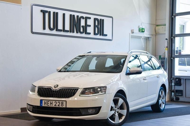 Vit Begagnad 2014 Skoda Octavia Elegance Kombi | 94 900 kr (Marknadspris) - Bild 1/4