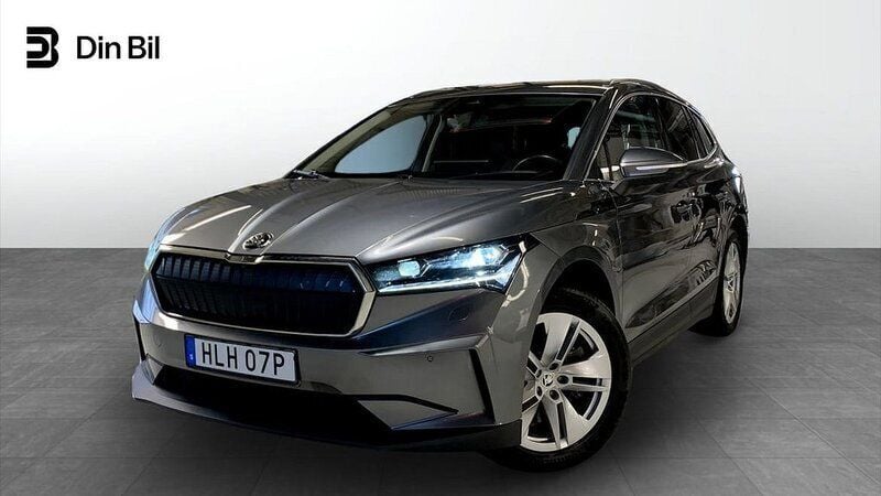 Grå Begagnad 2022 Skoda Enyaq iV SUV | 374 000 kr (Marknadspris) - Bild 1/4