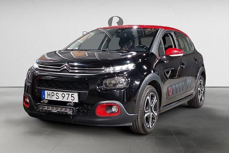 Svart Begagnad 2018 Citroën C3 PureTech Halvkombi | 64 900 kr (Marknadspris) - Bild 1/3