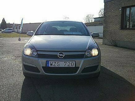 Begagnad Opel Astra Enjoy 105 HK (77 kW) 2005 Grå Halvkombi