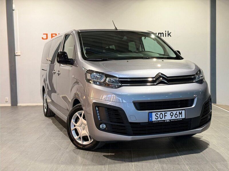 Grå Begagnad 2022 Citroën Spacetourer Feel Van | 279 900 kr - Bild 1/4