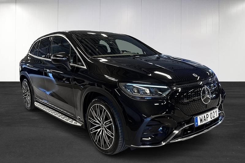 Begagnad Mercedes EQE500 300 kW (408 HK) 2023 Svart SUV