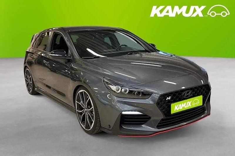 Silver/grå Begagnad 2019 Hyundai i30 N Performance Halvkombi | 249 900 kr - Bild 1/4