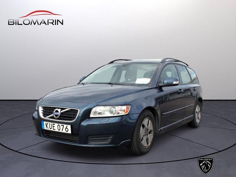 Blå Begagnad 2010 Volvo V50 Kinetic Kombi | 59 900 kr (Lite dyr) - Bild 1/4