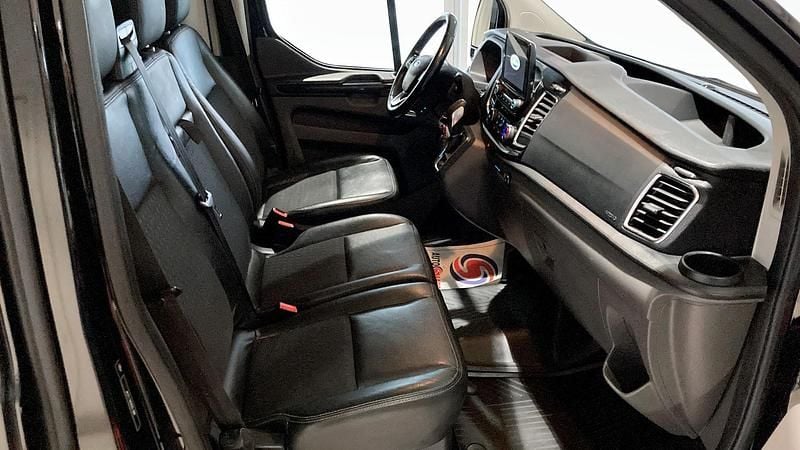 Begagnad Ford Transit Custom 2019 Svart Pickup
