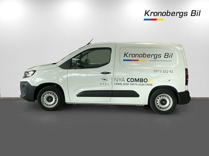 Begagnad Opel Combo 102 HK (75 kW) 2024 Vit kaolin Minibuss