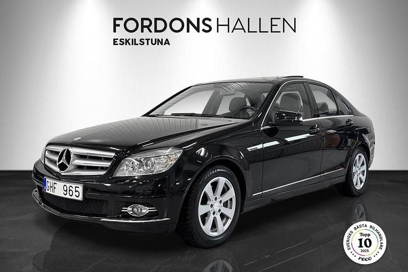 Svart Begagnad 2010 Mercedes C300 Avantgarde Sedan | 99 900 kr - Bild 1/4