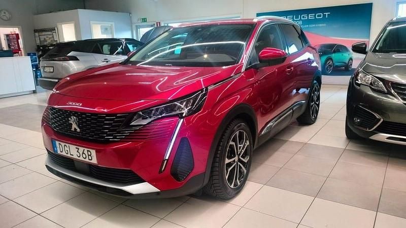 Röd Begagnad 2021 Peugeot 3008 SUV | 289 900 kr (Lite dyr) - Bild 1/4