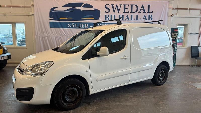 Vit Begagnad 2016 Citroën Berlingo Minibuss | 74 900 kr (Dyr) - Bild 1/4