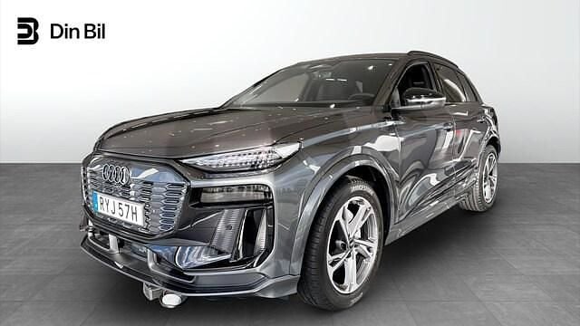 Ny Audi Q6 e-tron S-Line 284 kW (387 HK) 2025 Daytonagrå pärleffekt SUV