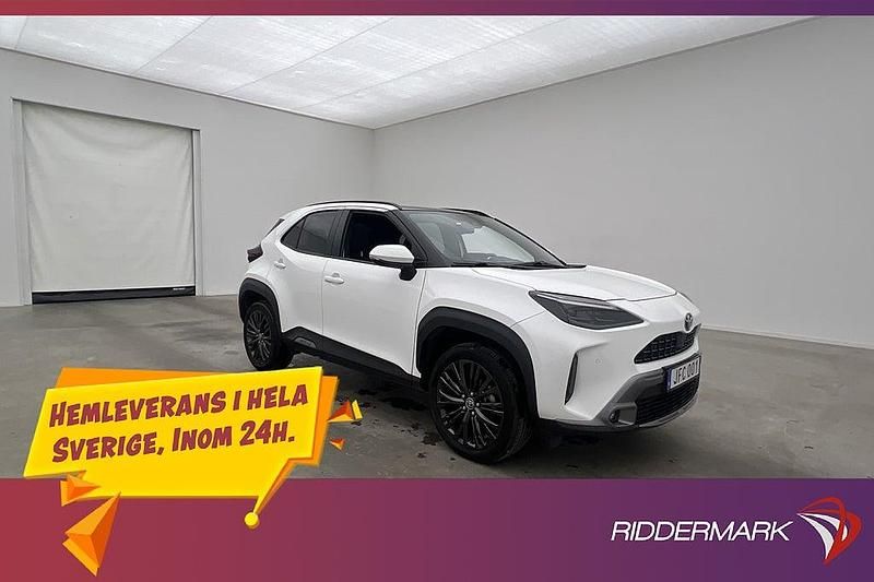 Vit Begagnad 2023 Toyota Yaris Cross SUV | 329 800 kr (Marknadspris) - Bild 1/3