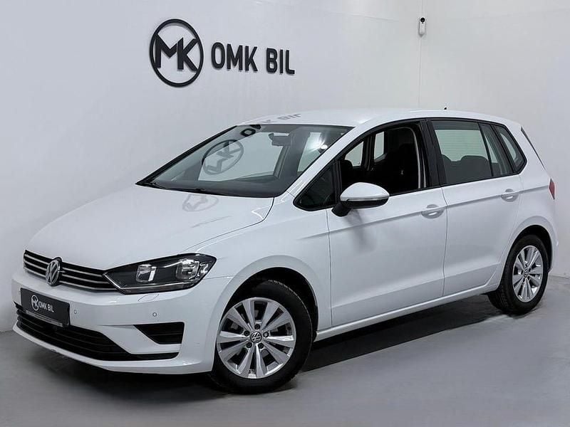 Begagnad VW Golf VII 110 HK (80 kW) 2017 Vit Halvkombi