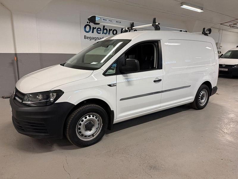 Vit Begagnad 2018 VW Caddy Maxi Minibuss | 139 900 kr (Marknadspris) - Bild 1/4