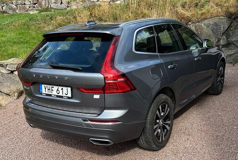 Grå Begagnad 2021 Volvo XC60 Inscription SUV | 349 000 kr (Superpris) - Bild 1/4