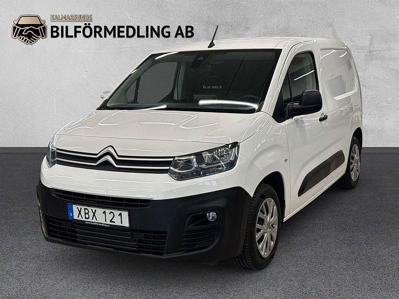 Vit Begagnad 2018 Citroën Berlingo Minibuss | 139 700 kr (Marknadspris) - Bild 1/4
