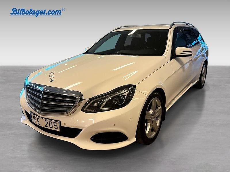 Vit Begagnad 2014 Mercedes E220 Kombi | 169 000 kr (Marknadspris) - Bild 1/4