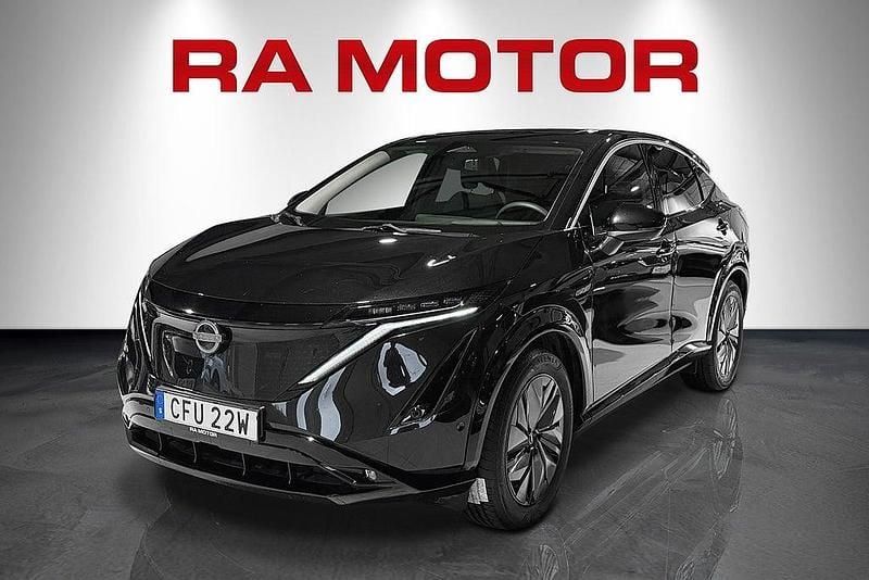 Svart Begagnad 2022 Nissan Ariya Evolve SUV | 359 900 kr (Bra pris) - Bild 1/4