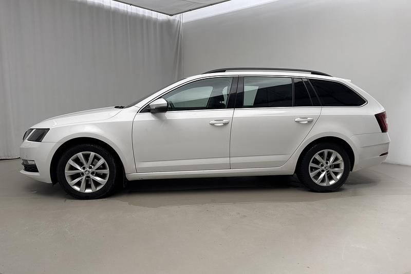 Begagnad Skoda Octavia 2020 Vit Kombi
