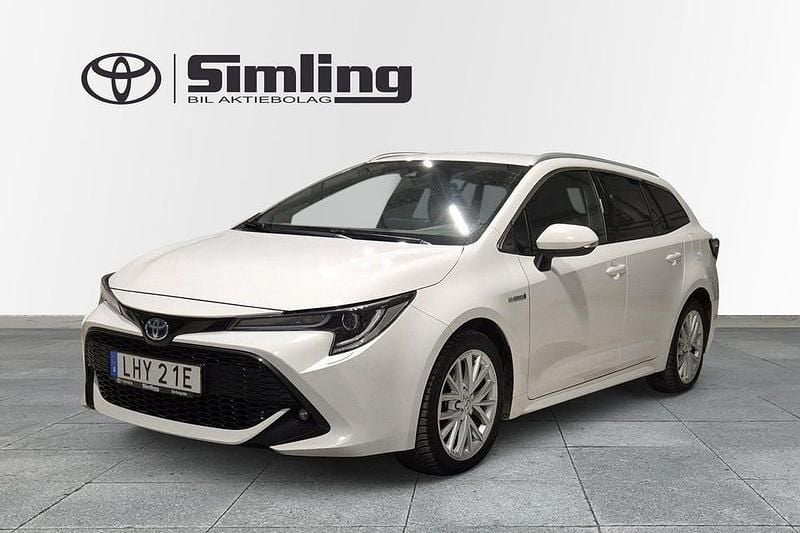 Begagnad Toyota Corolla Style 122 HK (89 kW) 2020 Vit Kombi