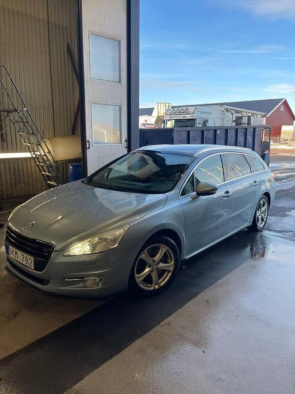 Begagnad 2012 Peugeot 508 Kombi | 80 000 kr (Lite dyr) - Bild 1/4