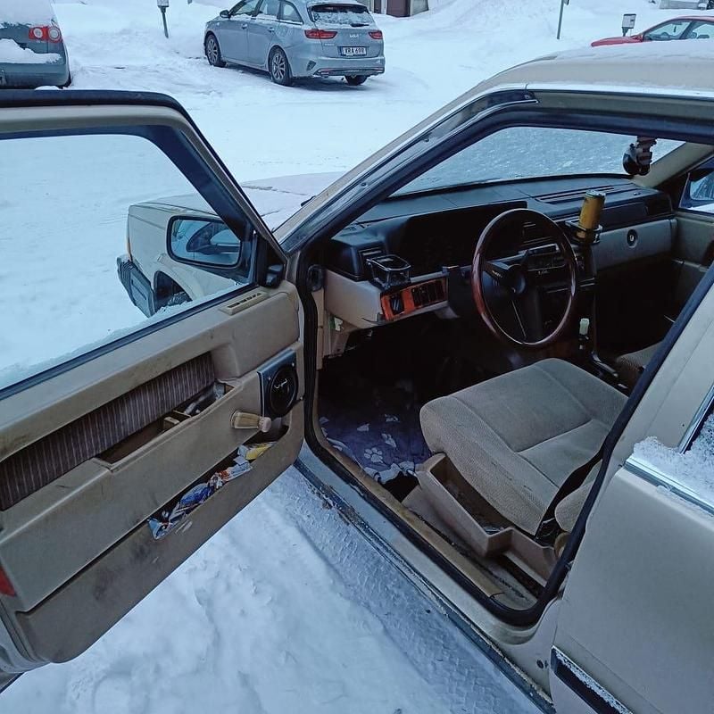 Begagnad Volvo 740 113 HK (83 kW) 1987 Kombi