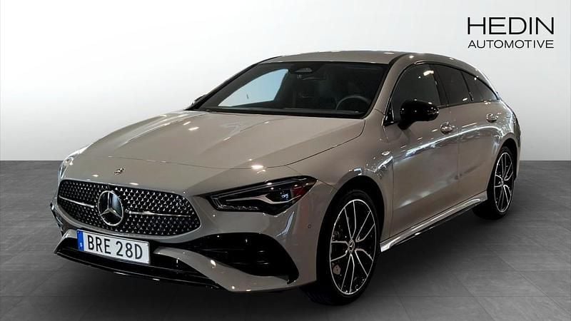 Begagnad 2025 Mercedes CLA250e Shooting Brake Advanced Kombi | 543 800 kr - Bild 1/4