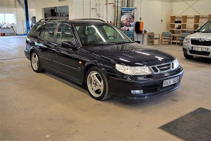 Blå Begagnad 2000 Saab 9-5 Aero Kombi | 27 900 kr (Marknadspris) - Bild 1/4