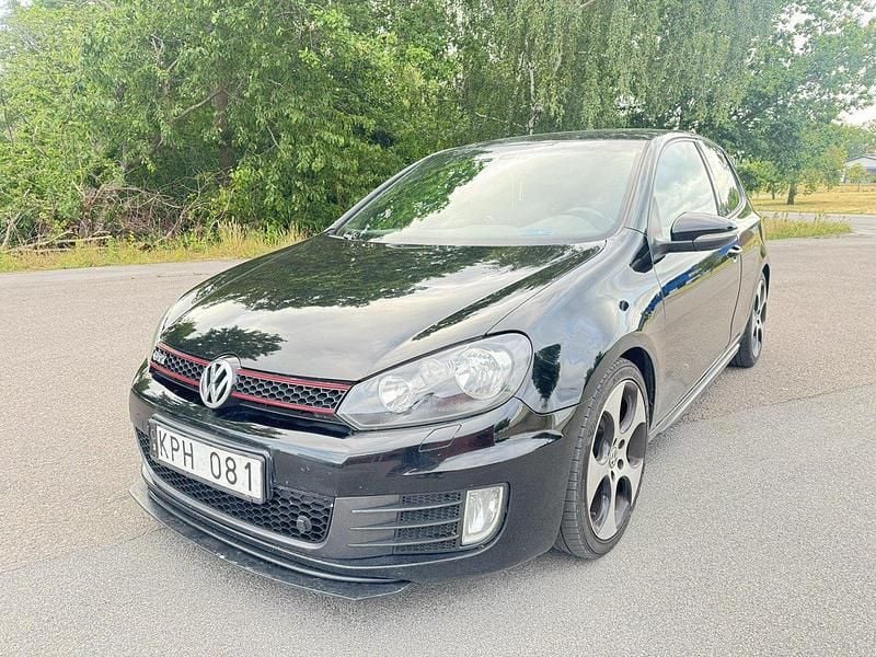 Svart Begagnad 2010 VW Golf VI GTI Halvkombi | 85 000 kr (Bra pris) - Bild 1/4