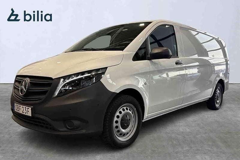 Vit Begagnad 2024 Mercedes Vito Van | 561 250 kr - Bild 1/1