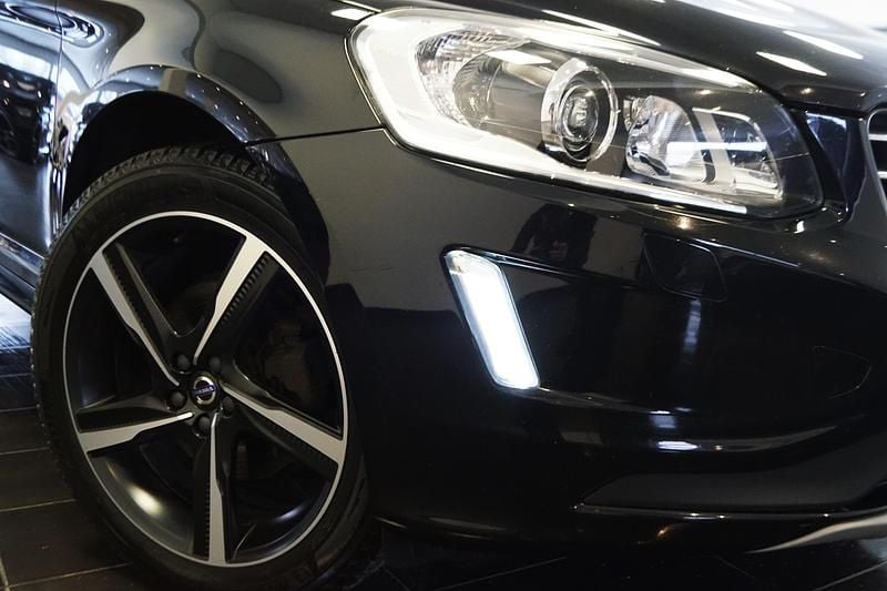 Begagnad Volvo XC60 192 HK (141 kW) 2017 Svart SUV