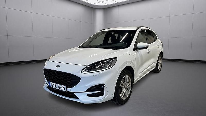 Vit Begagnad 2021 Ford Kuga ST-Line SUV | 179 750 kr (Superpris) - Bild 1/4