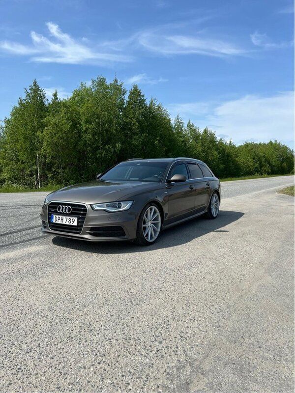 Grå Begagnad 2012 Audi A6 S-Line Kombi | 169 000 kr (Dyr) - Bild 1/4