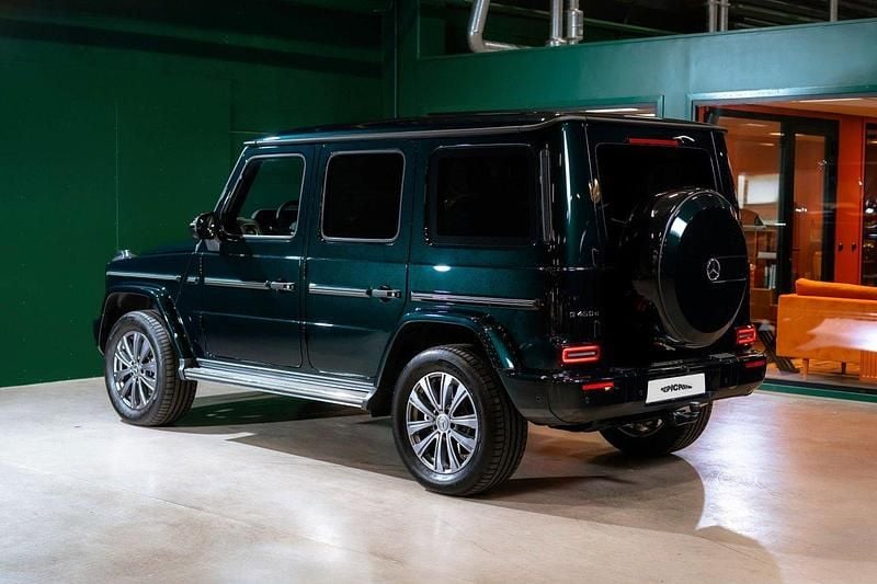 Begagnad Mercedes G450 Night 368 HK (270 kW) 2024 Mörkgrön SUV
