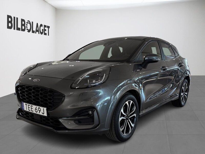 Grå Begagnad 2022 Ford Puma ST-Line SUV | 199 800 kr (Marknadspris) - Bild 1/4