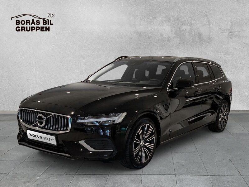 Svart Begagnad 2021 Volvo V60 Inscription Kombi | 339 000 kr (Bra pris) - Bild 1/4