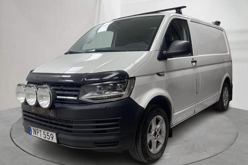 Vit Begagnad 2016 VW T6 Van | 100 000 kr (Marknadspris) - Bild 1/4