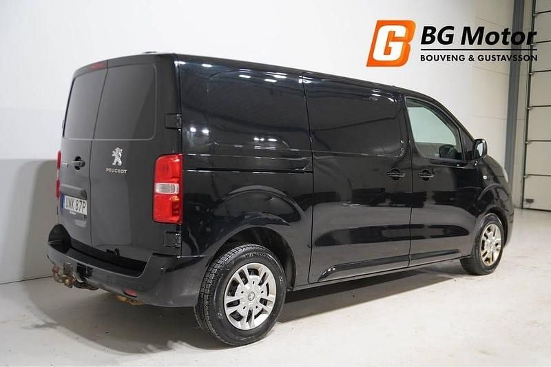 Begagnad Peugeot Expert 177 HK (130 kW) 2022 Svart Van