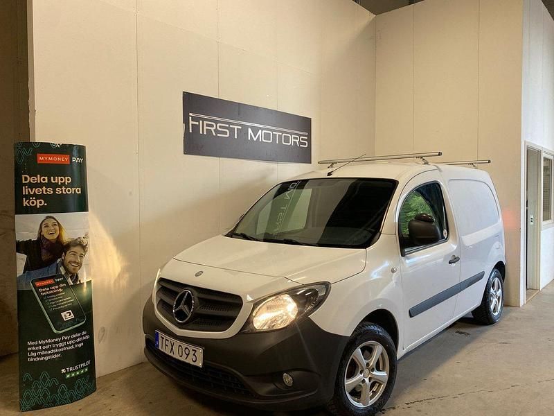 Vit Begagnad 2018 Mercedes Citan 109 Van | 79 900 kr (Marknadspris) - Bild 1/4